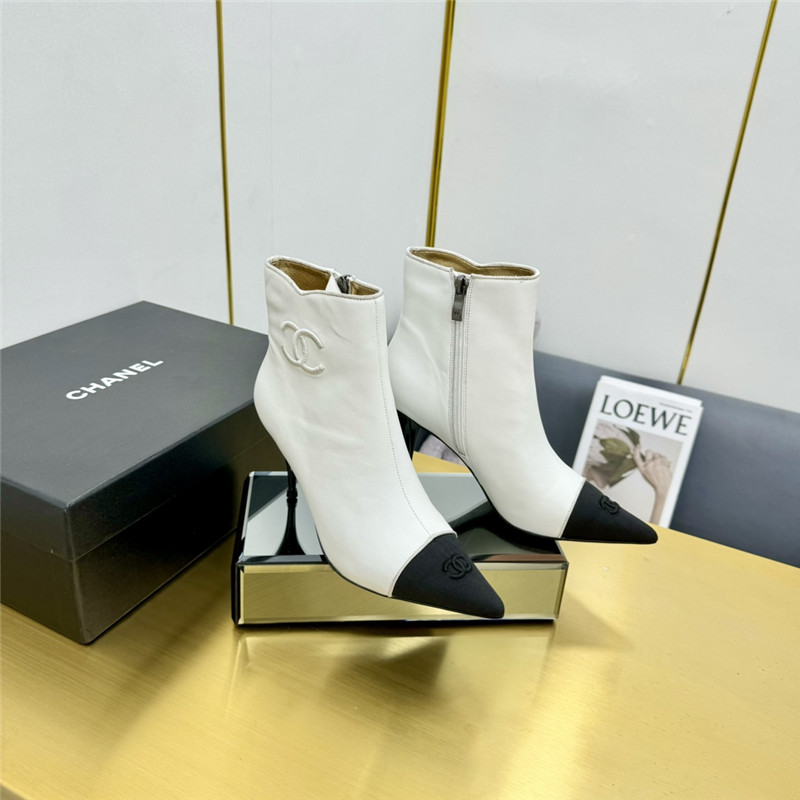 Ch**el white calfskin pointed toe heel boots