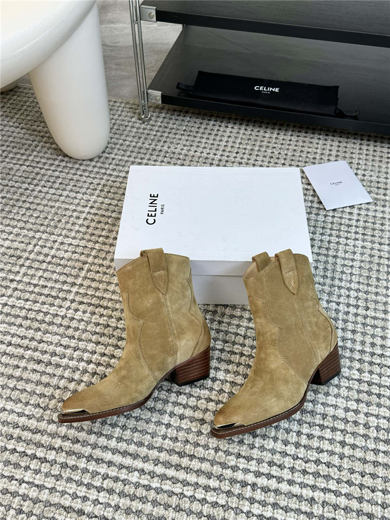 Ce1i*e western embroidered suede boots