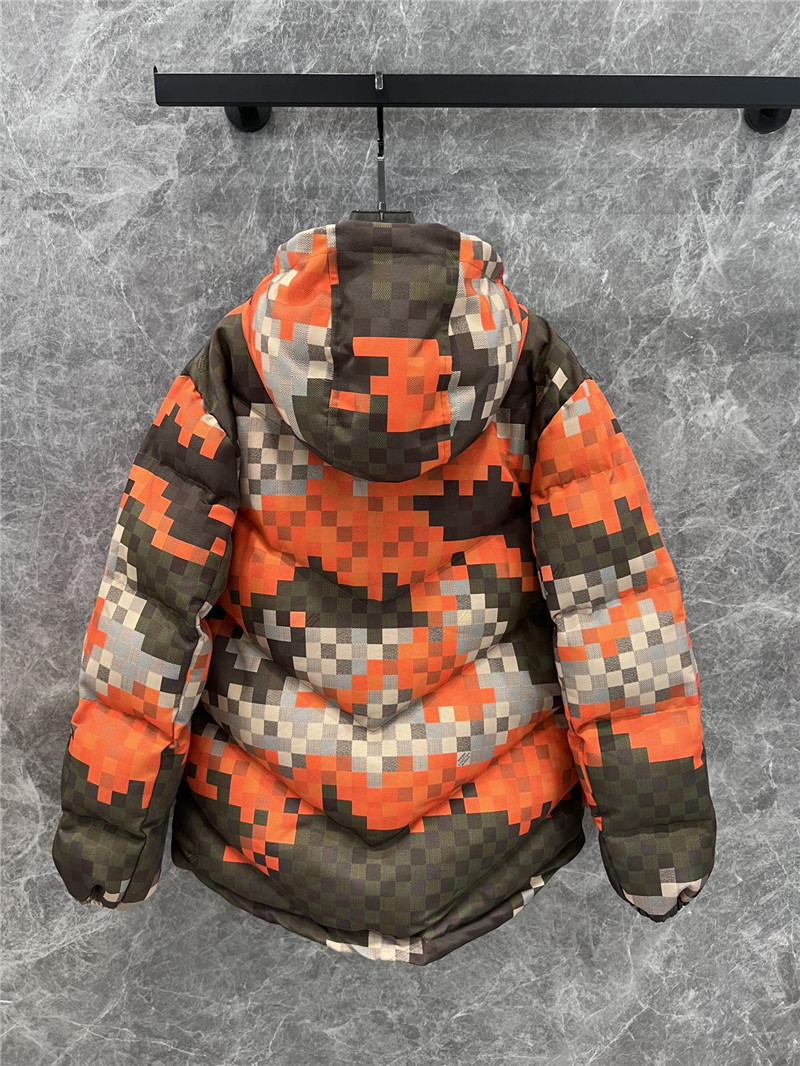 l0vis Vvtt0n lv down jacket