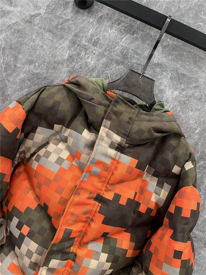 l0vis Vvtt0n lv down jacket