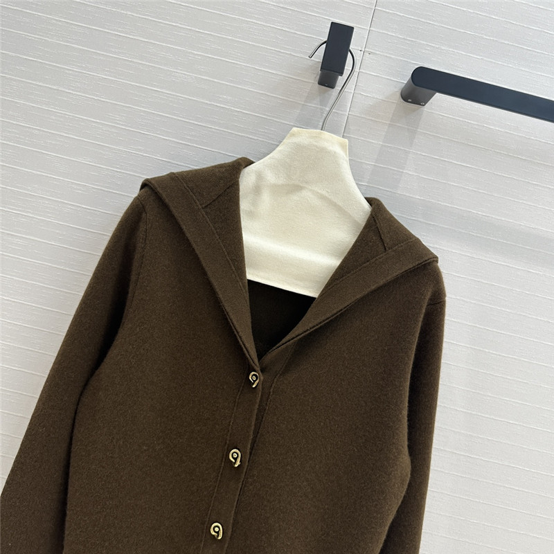 BV Lapel Wool Cardigan in Brown