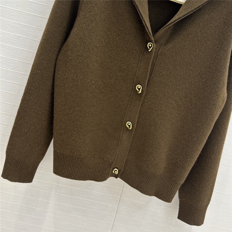 BV Lapel Wool Cardigan in Brown