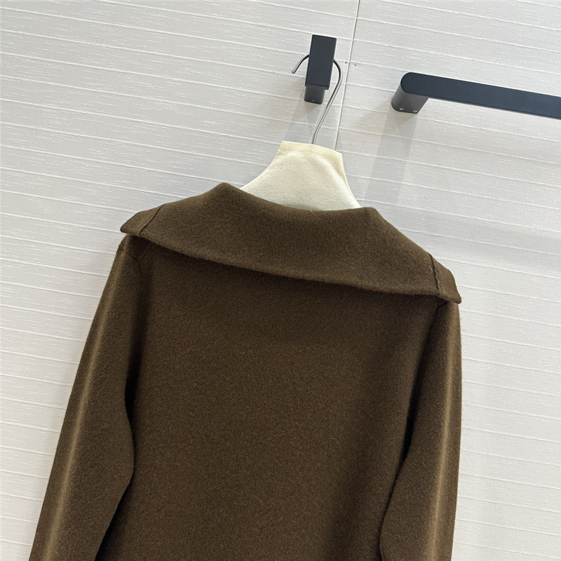 BV Lapel Wool Cardigan in Brown