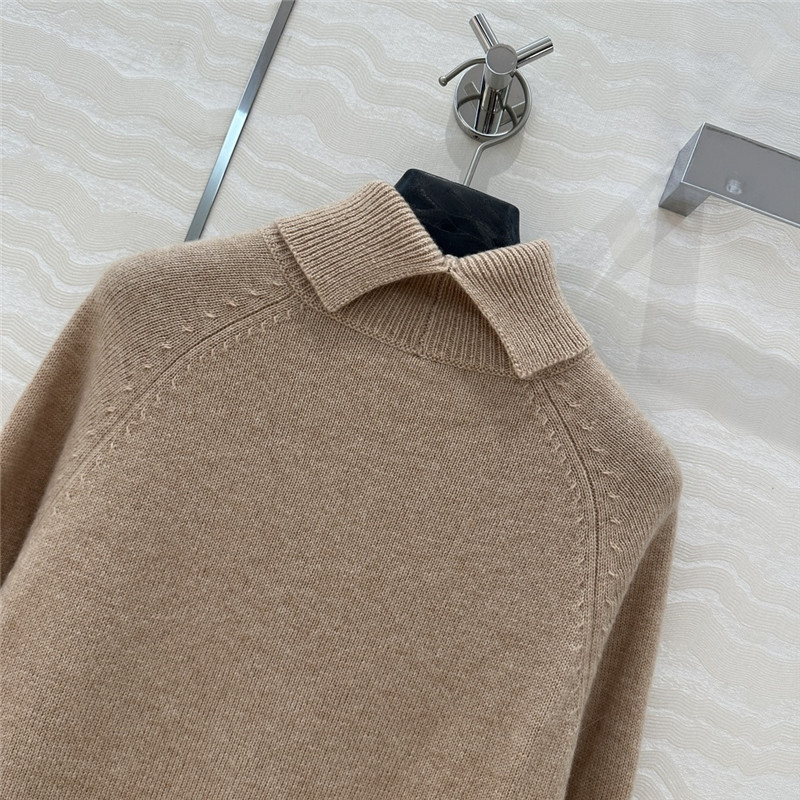 F**di beige cashmere turtleneck sweater