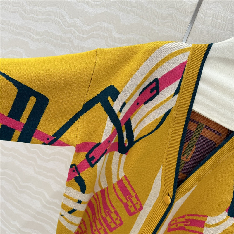 H**me5 mors à jouets cardigan yellow