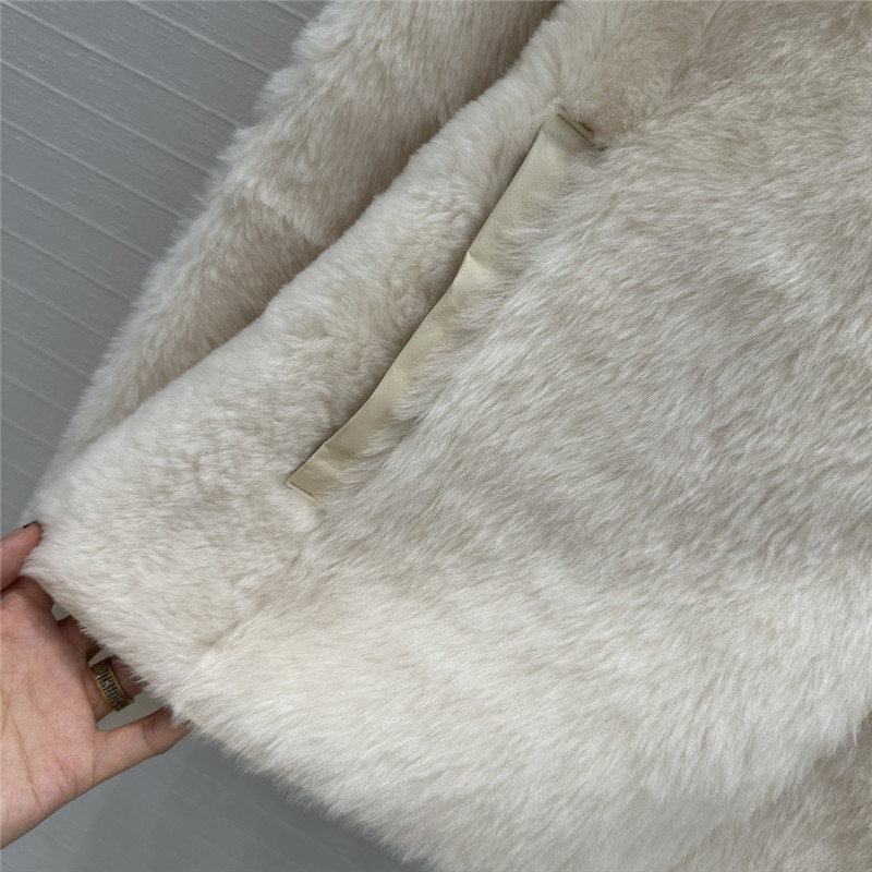 H**me5 short shearling jacket