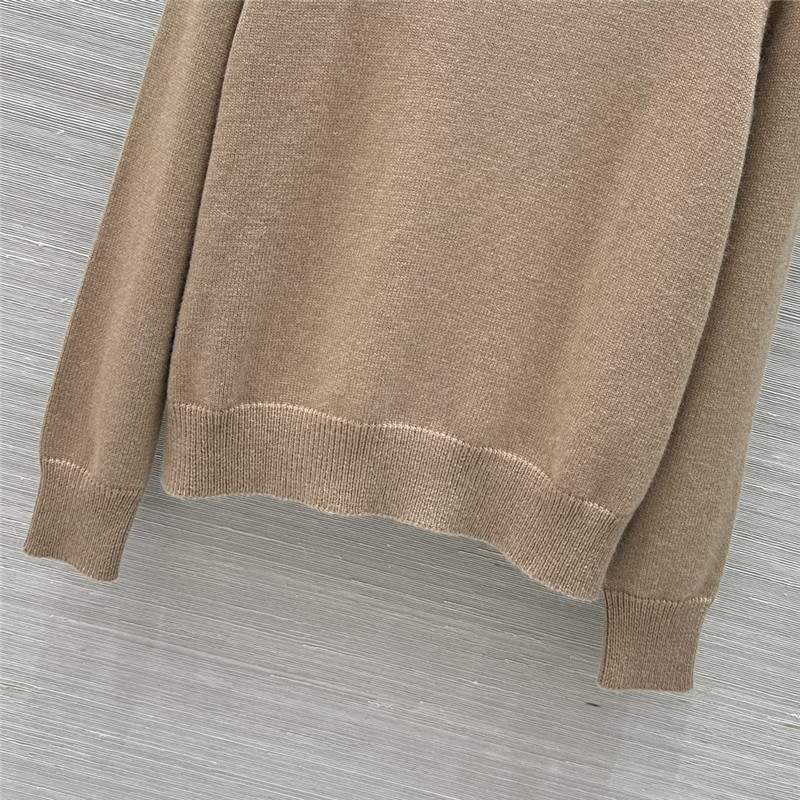 Ce1i*e triomphe wool sweater in beige