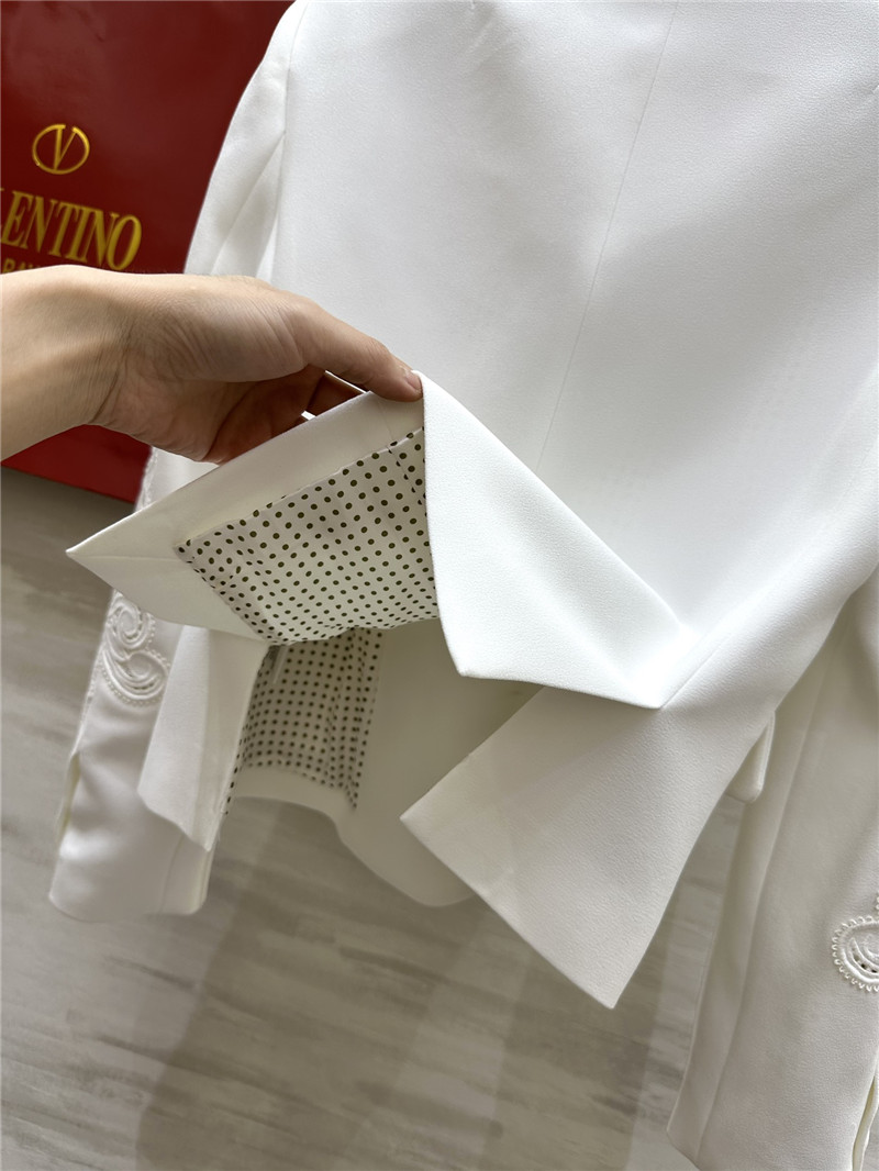 Va1e*ntin0 suit jacket