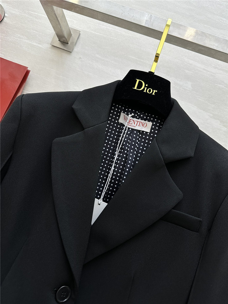 Va1e*ntin0 suit jacket