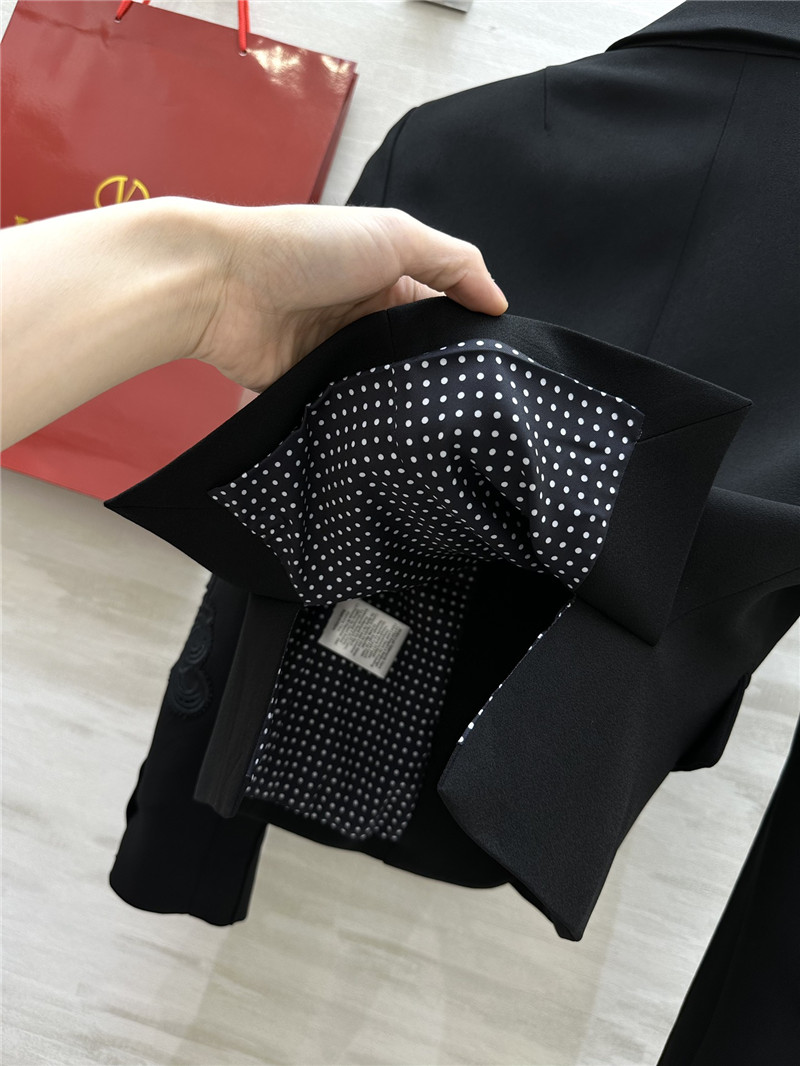 Va1e*ntin0 suit jacket