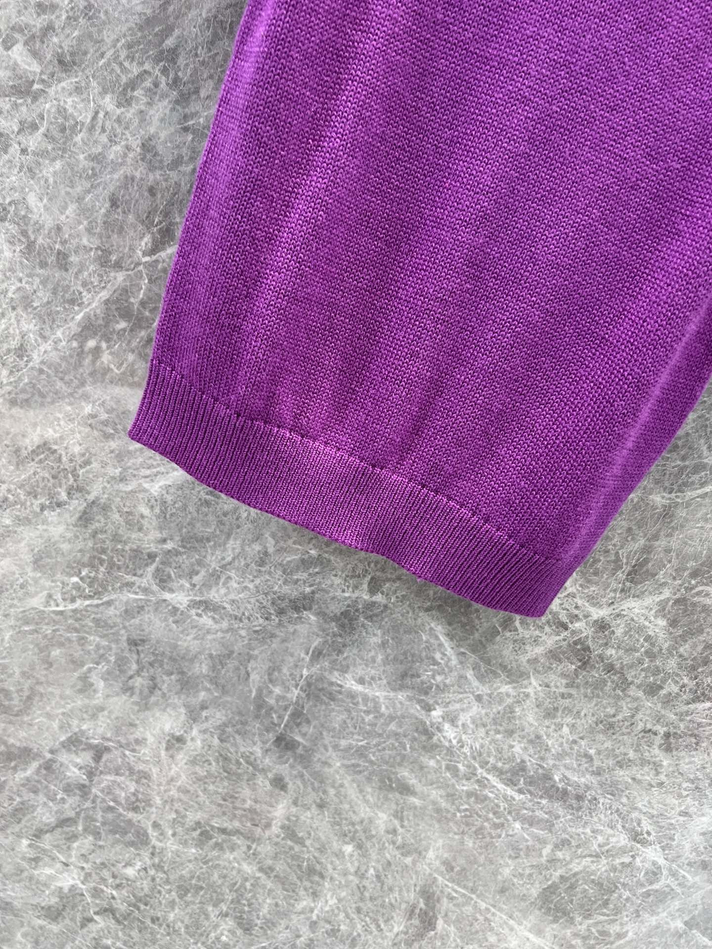 Pra*a purple wool short-sleeve knitwear