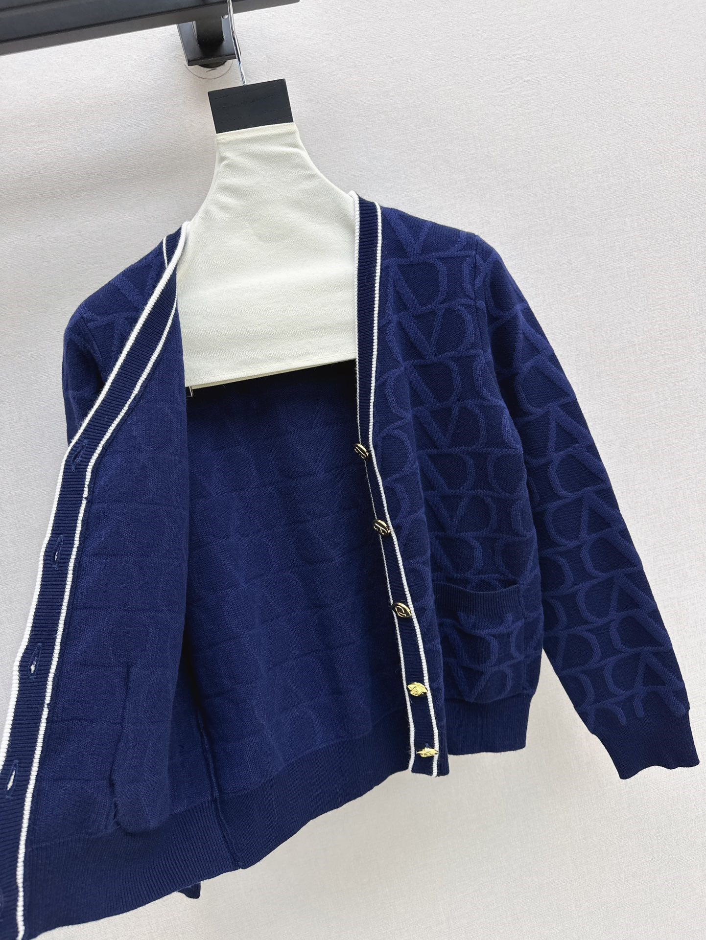 Va1e*ntin0 trim v-neck jacquard cardigan blue