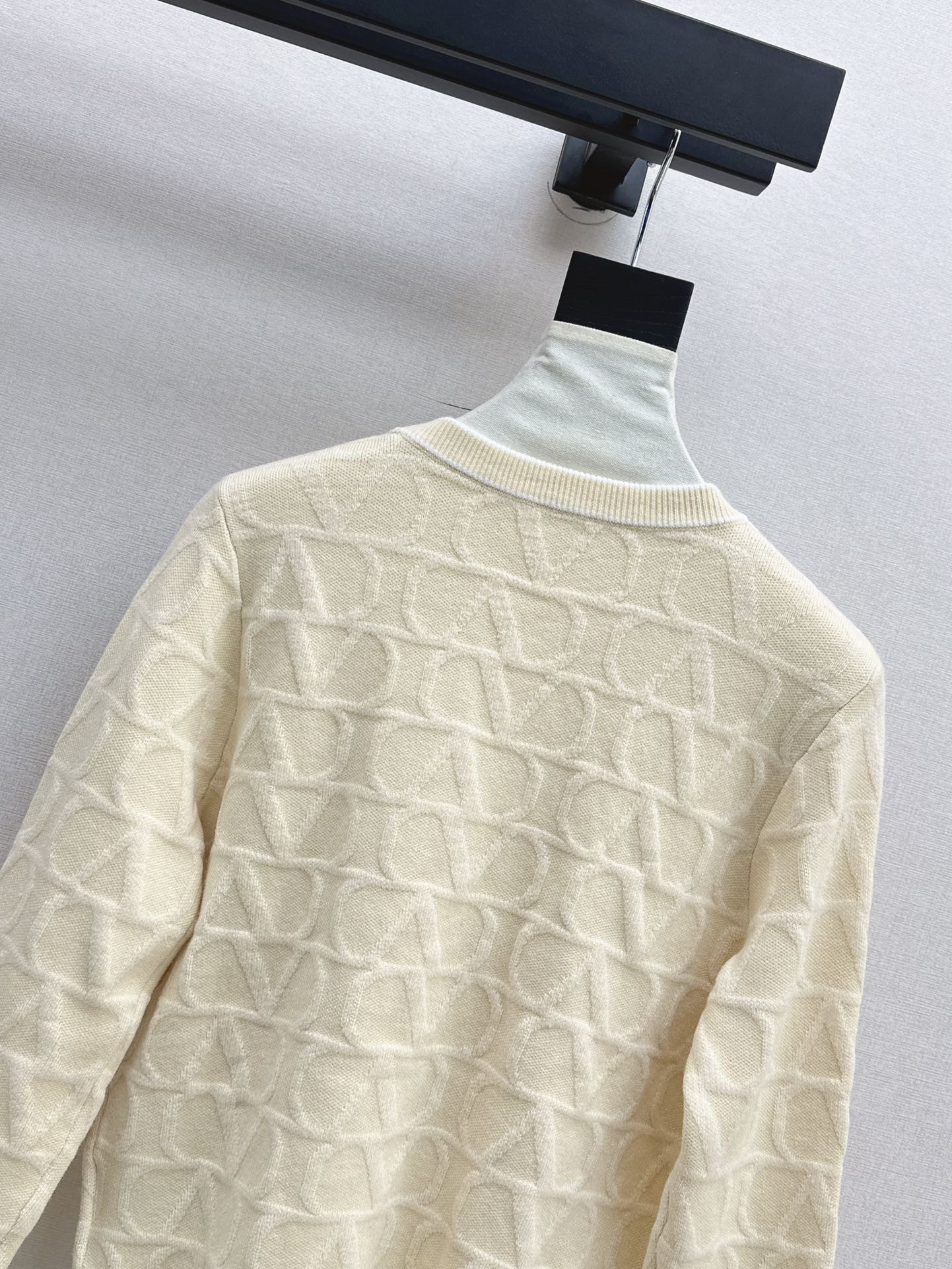 Va1e*ntin0 v-neck jacquard cardigan virgin