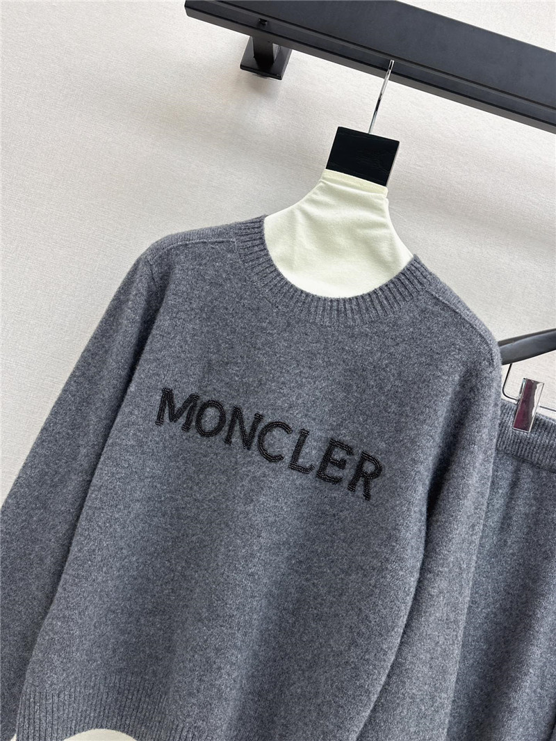 Moncler knitted suit