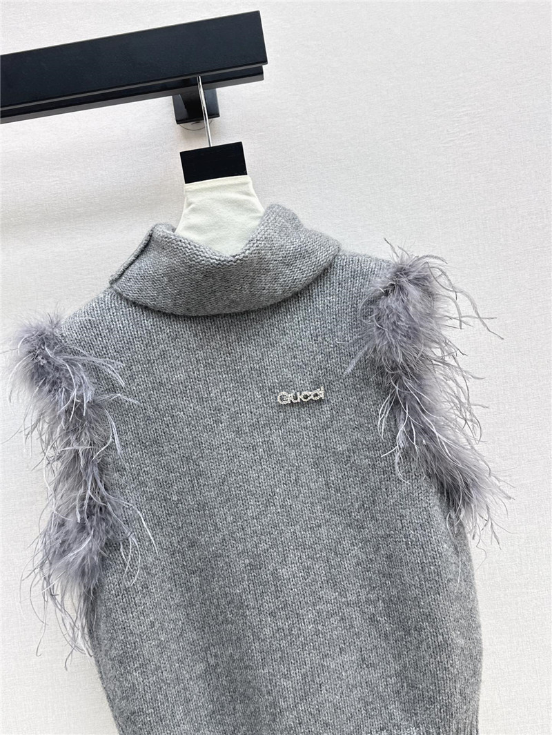 Gvc*1 fur trim sleeveless turtleneck top grey