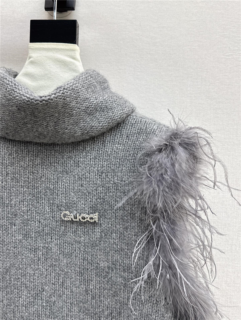 Gvc*1 fur trim sleeveless turtleneck top grey