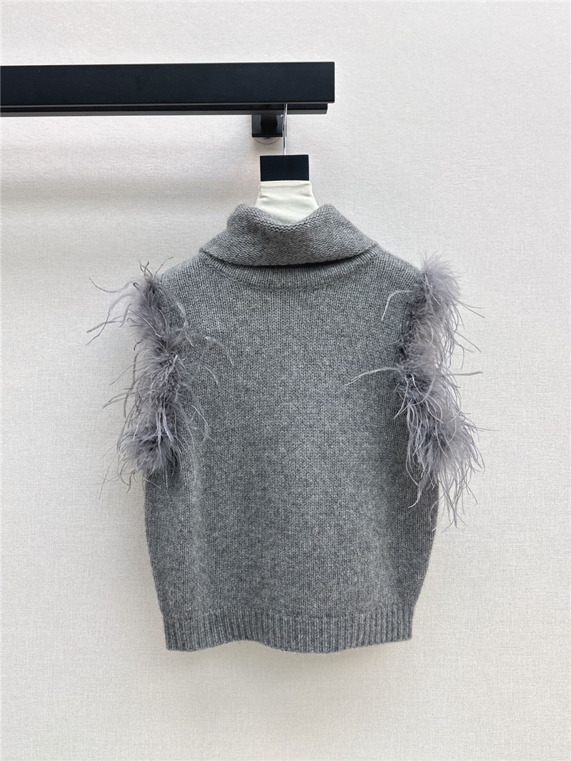 Gvc*1 fur trim sleeveless turtleneck top grey