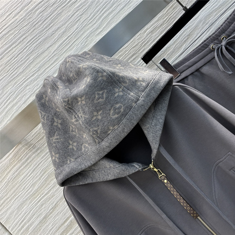 l0vis Vvtt0n lv casual suit