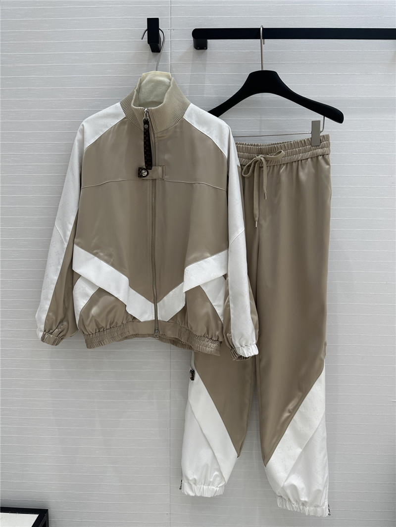 l0vis Vvtt0n lv jacquard acetate suit