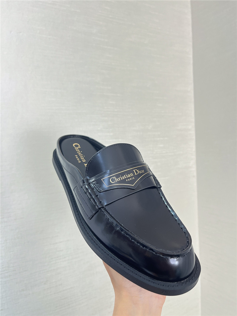 D10r boy mule black patterned calfskin