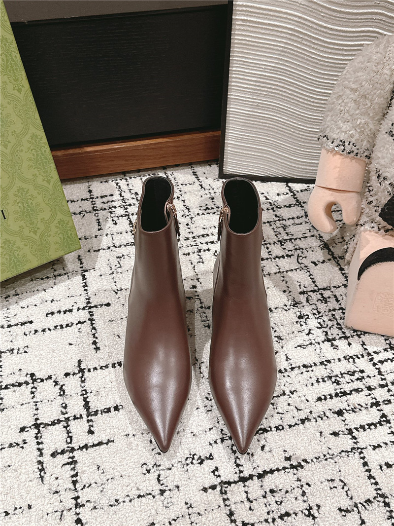 Gvc*1 brown pointed toe heeled ankle boots