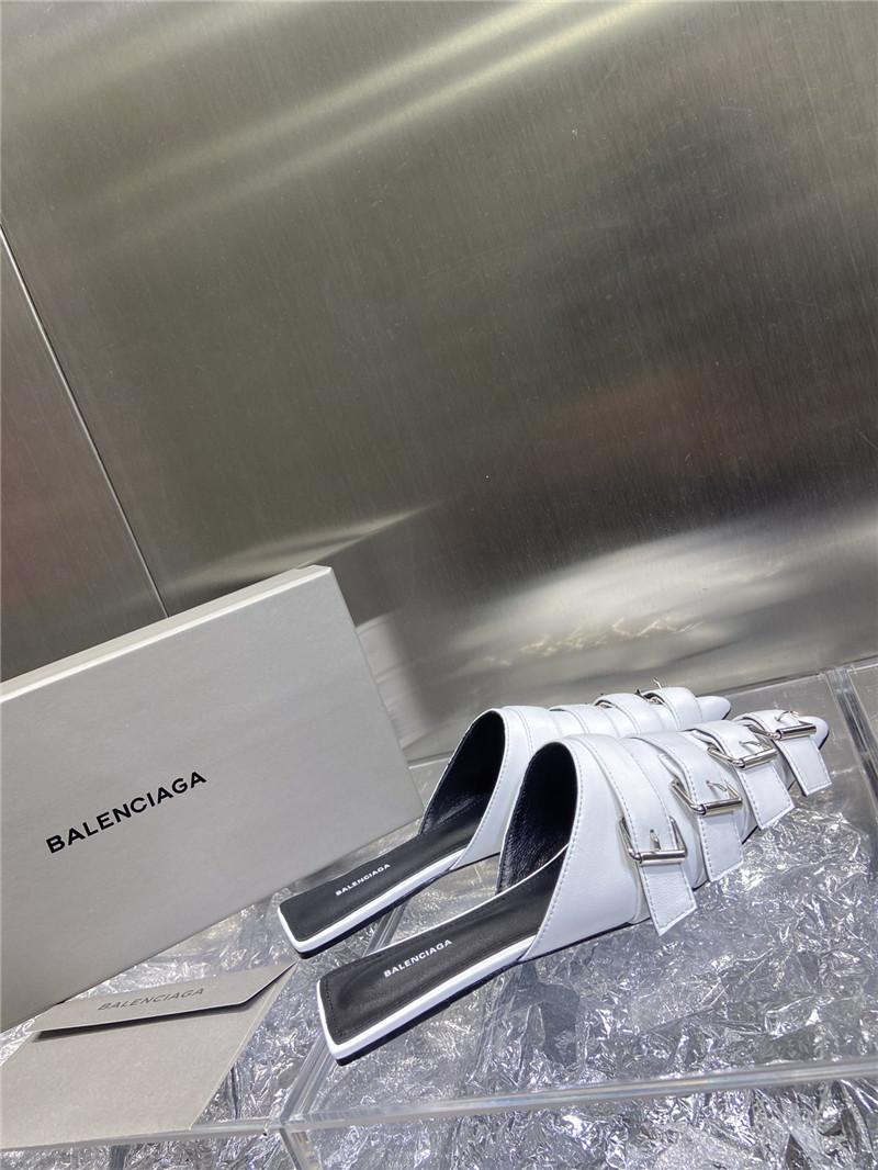 Ba1en*iaga white belt pointed toe mules