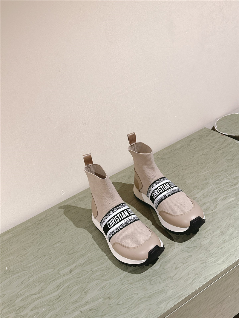 D10r high top sock sneakers in beige