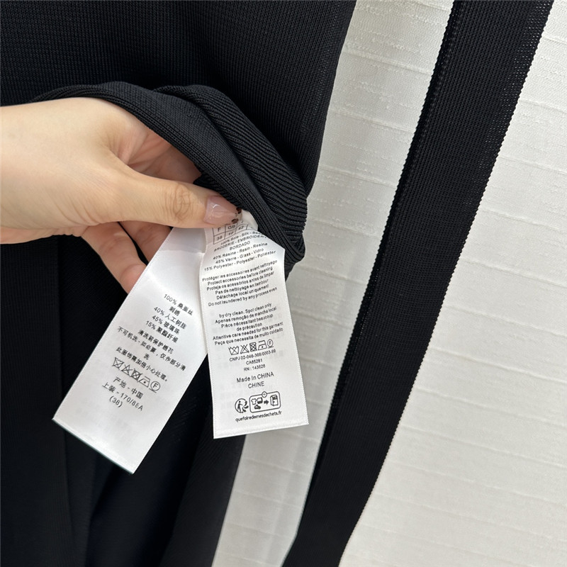 D10r silk embroidered tunic dress in black