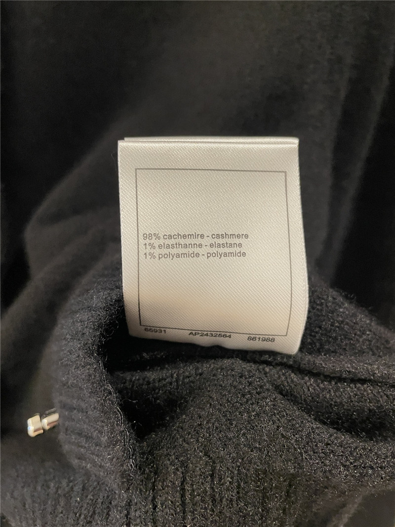 Ch**el black crop cashmere cardigan