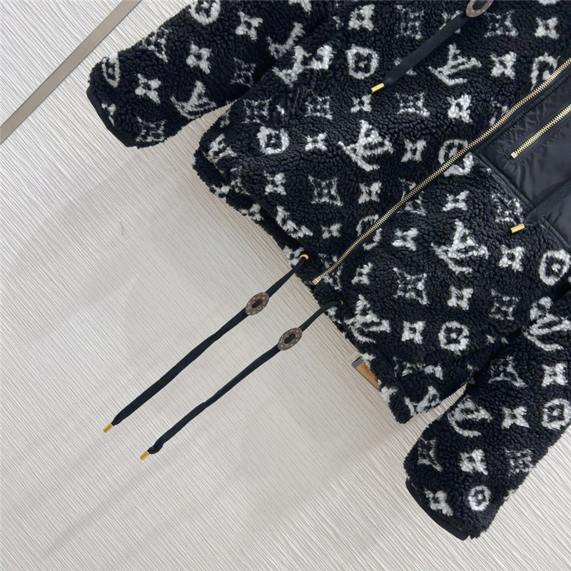 l0vis Vvtt0n lv positioning print jacket