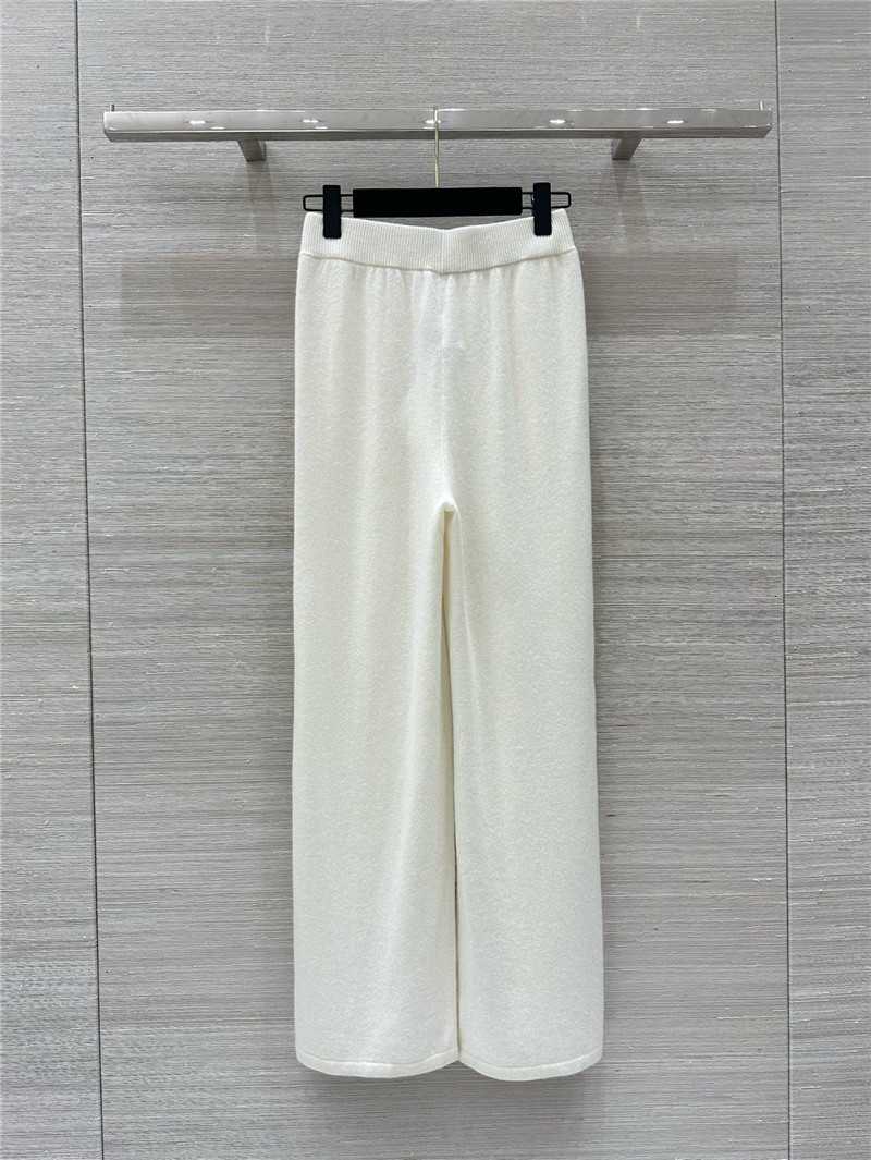 Vanitoo cashmere top + straight pants set