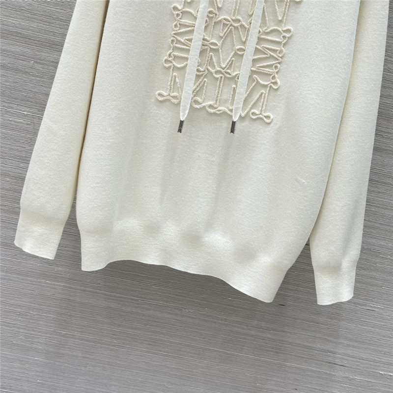 Vanitoo cashmere top + straight pants set