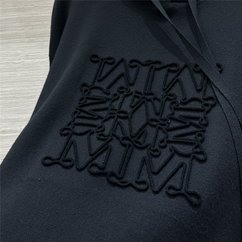 Vanitoo cashmere top + straight pants set