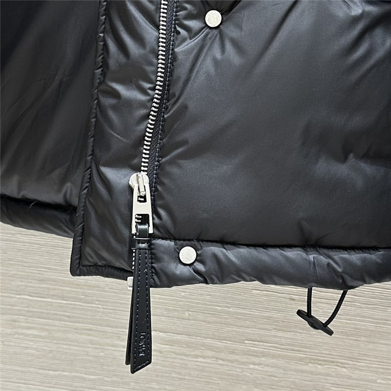 L0ew* quilted short down