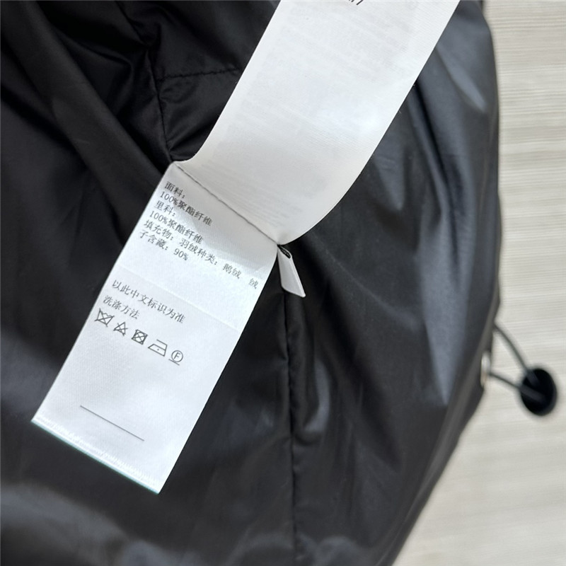 L0ew* quilted short down