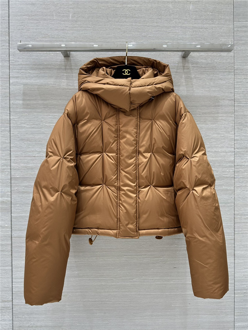 L0ew* quilted short down