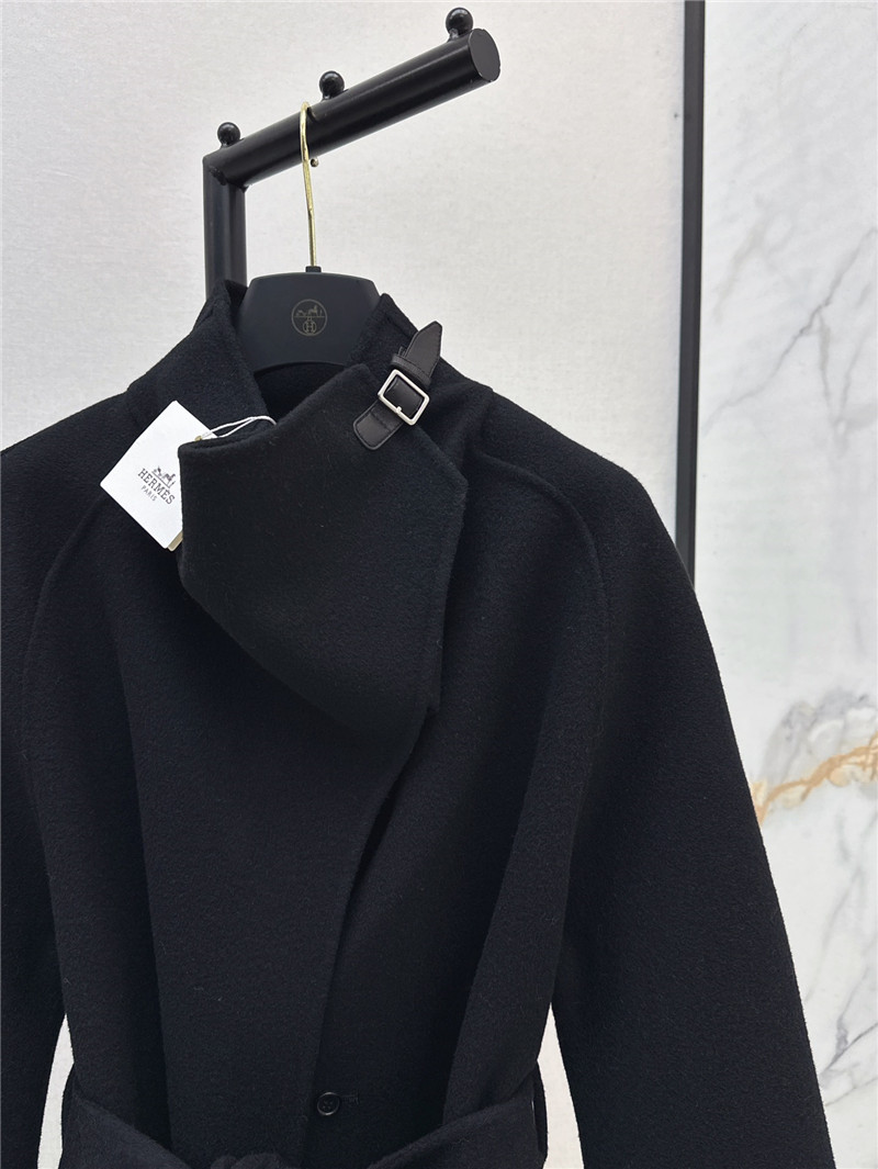 H**me5 cashmere coat