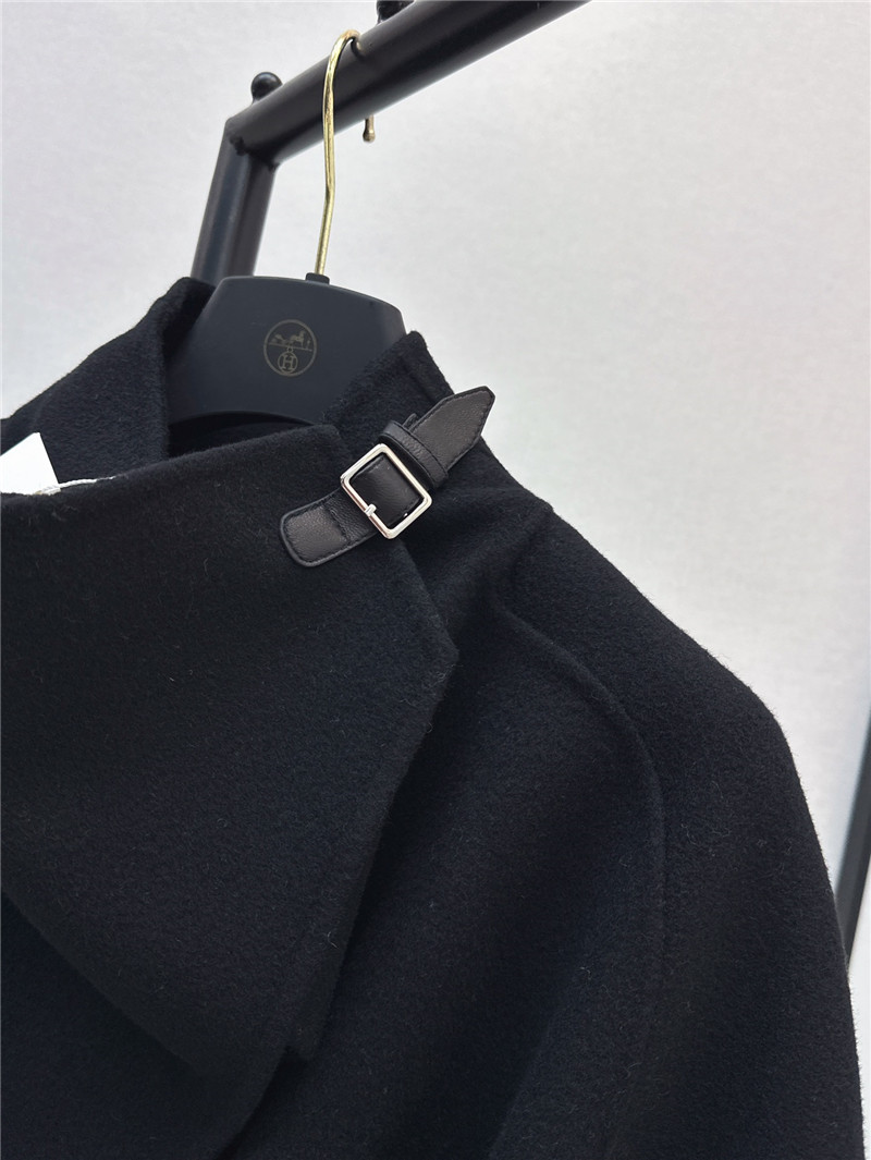 H**me5 cashmere coat