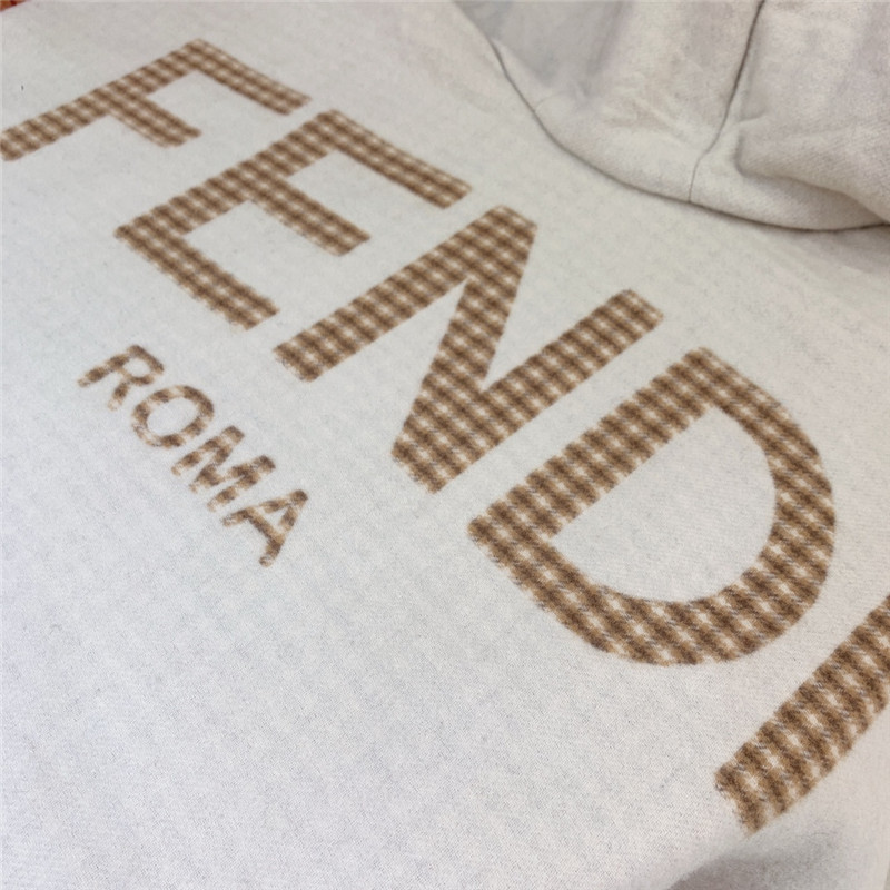 F**di roman check cape