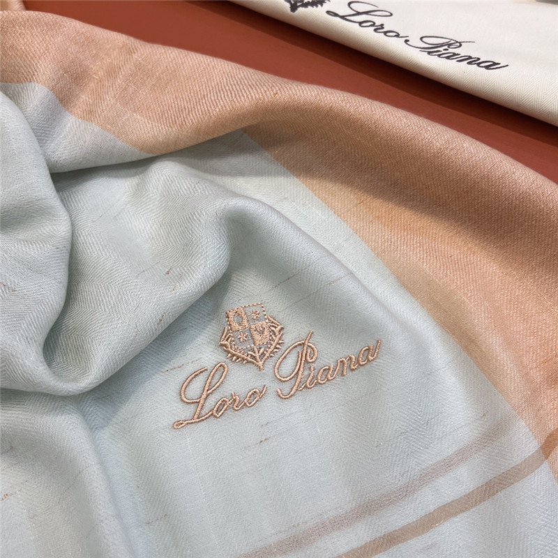 L0r0 P1ana ring velvet scarf