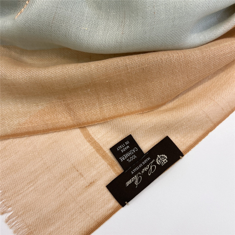 L0r0 P1ana ring velvet scarf