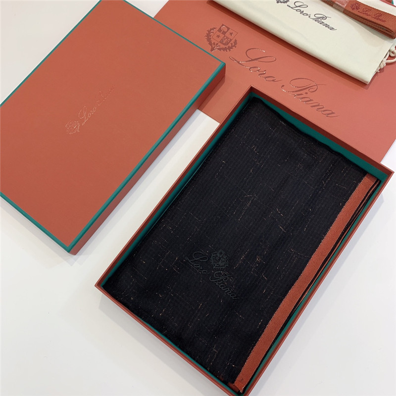 L0r0 P1ana ring velvet scarf