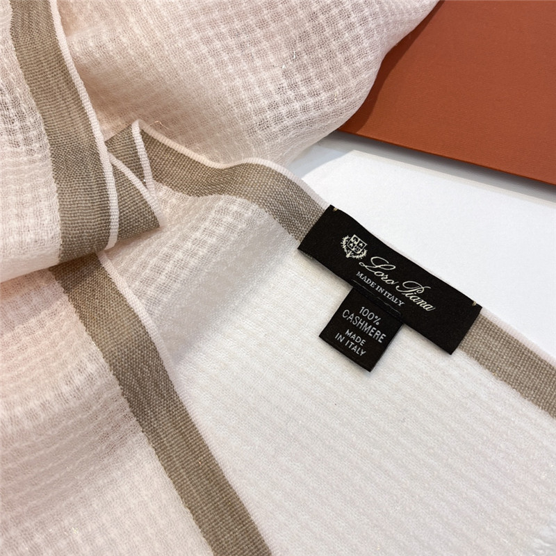 L0r0 P1ana ring velvet scarf