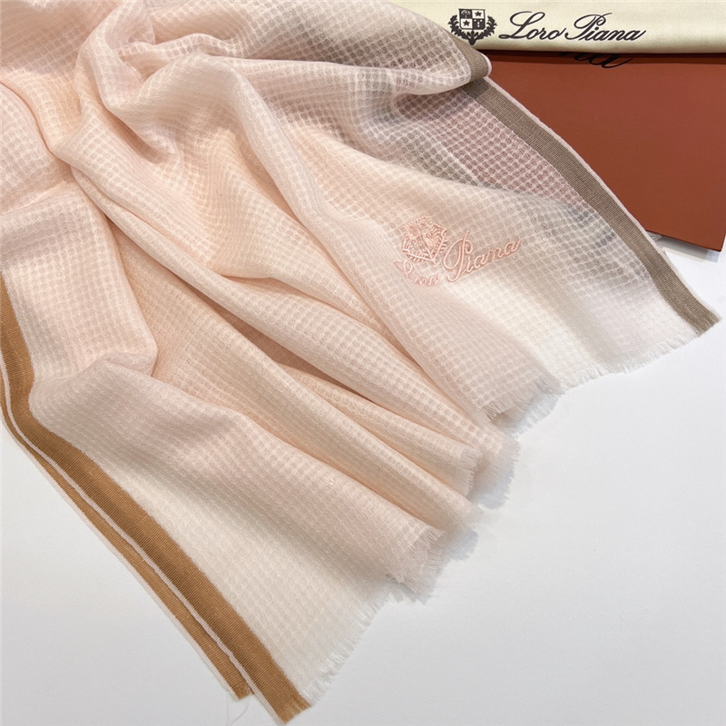 L0r0 P1ana ring velvet scarf