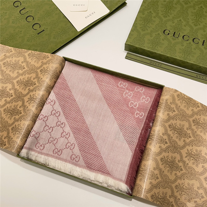 Gvc*1 letter jacquard two-tone shawl