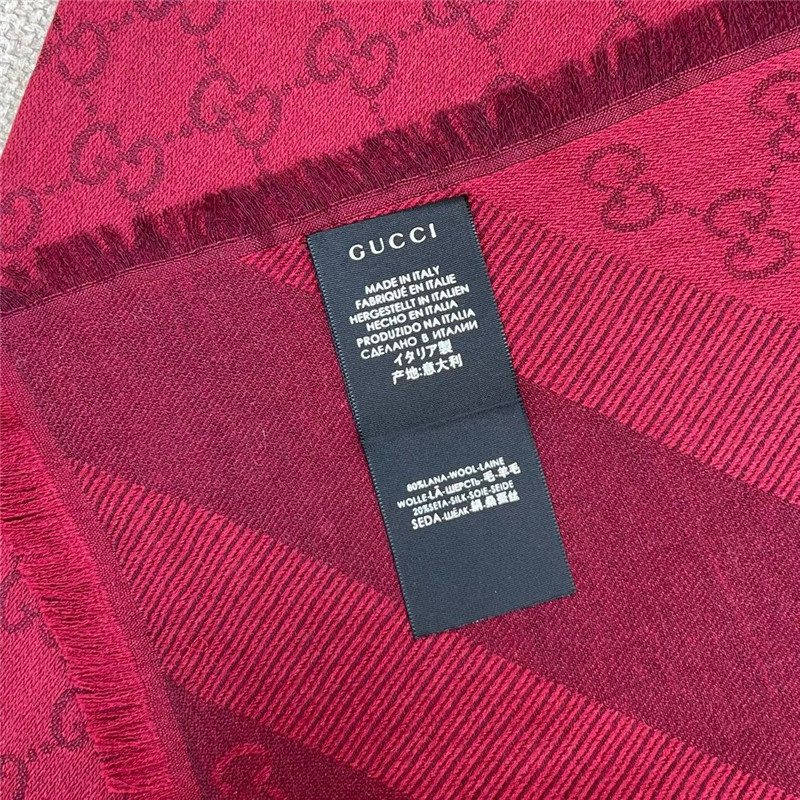 Gvc*1 letter jacquard two-tone shawl