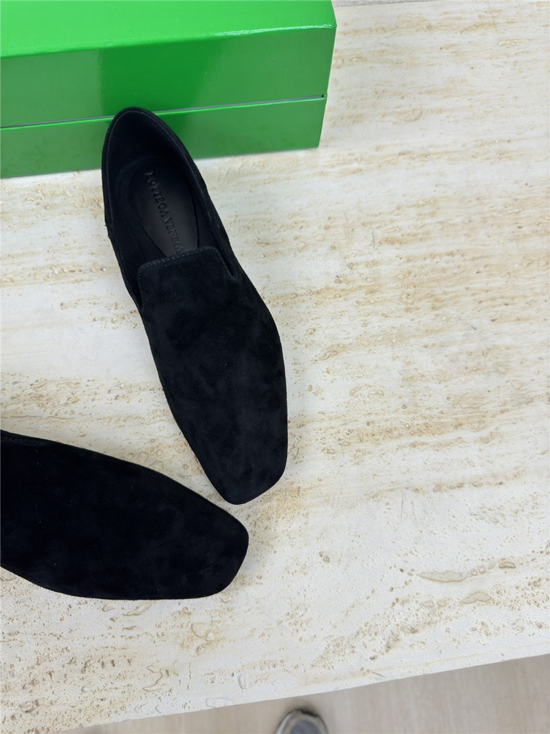 b0tt*ga Ven*ta black suede adamo slippers