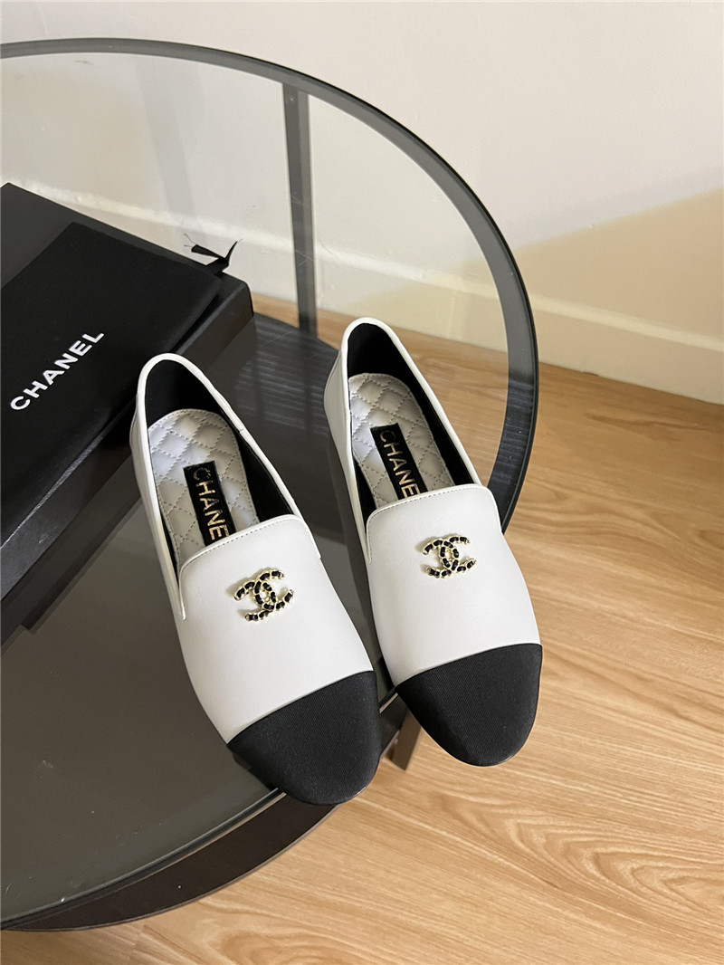 Ch**el cap-toe white/black satin moccasin loafers
