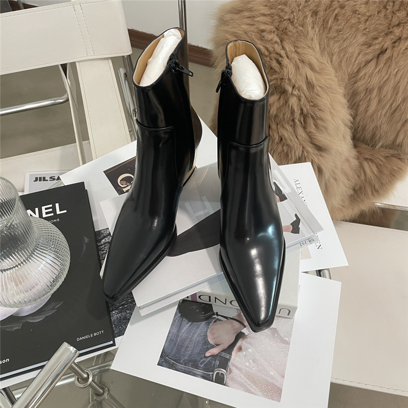 b0tt*ga Ven*ta tex pointed toe ankle boots
