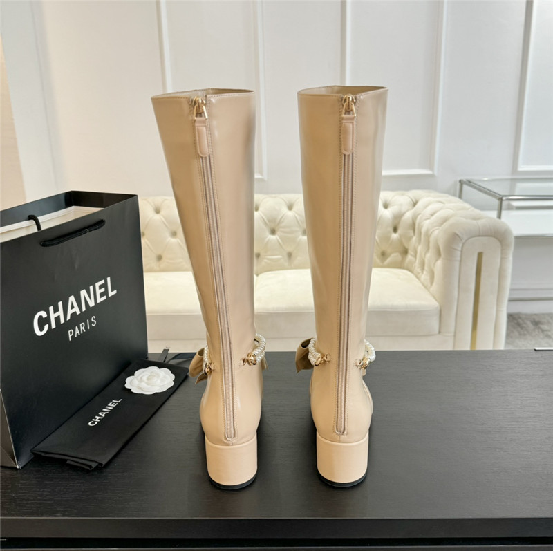 Ch**el pearl chain pointed beige high boot